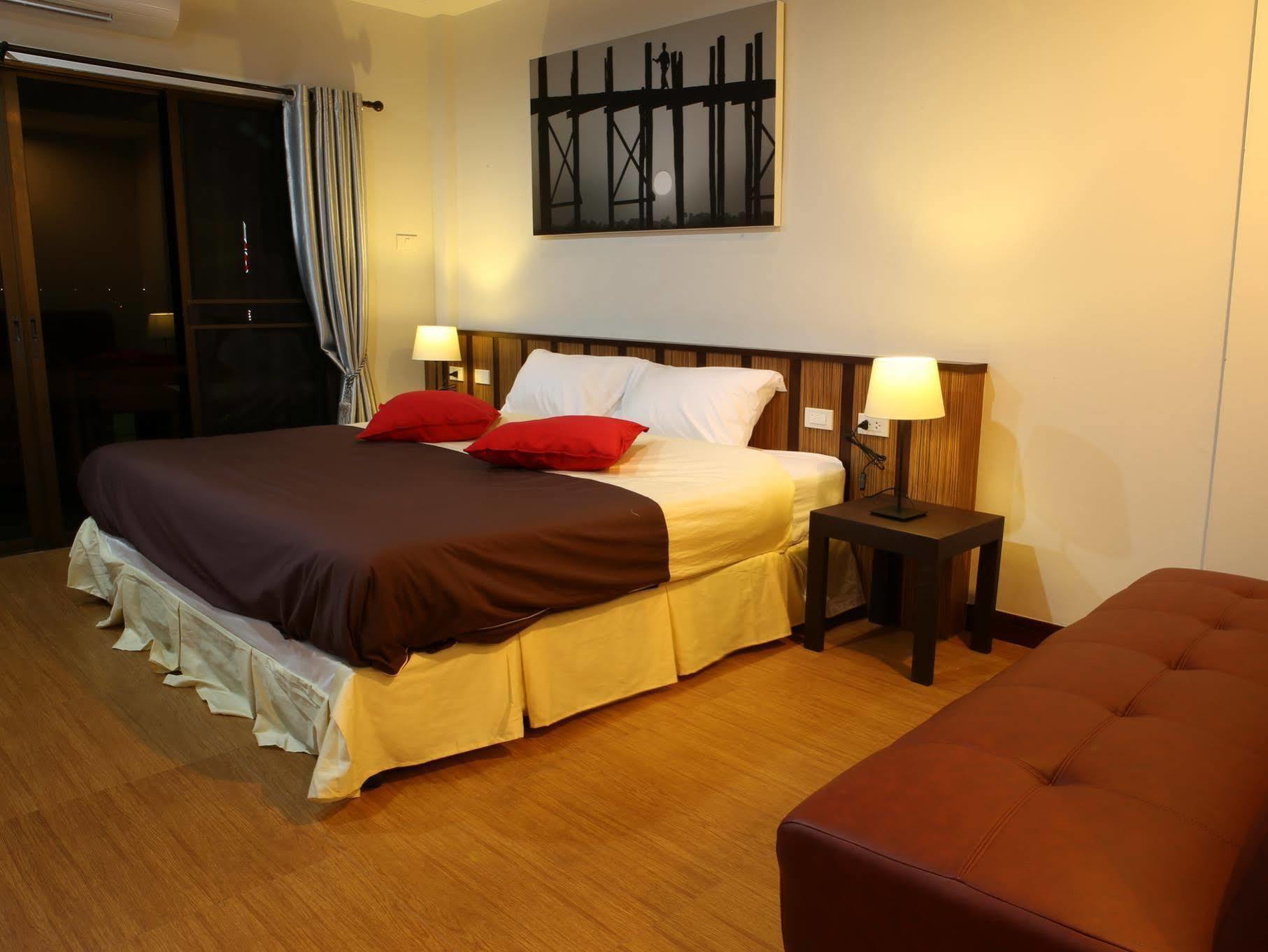 Sleep Tight Hotel Praia de Jomtien Exterior foto